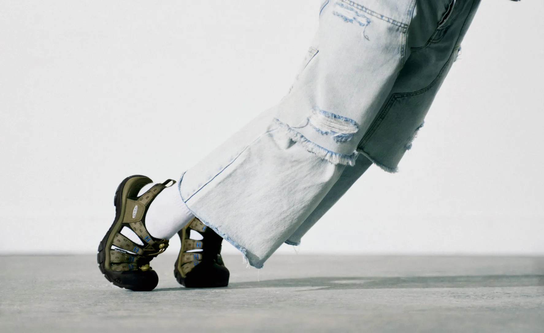 Men's Newport Retro Sandal x Études Studio - Image 7